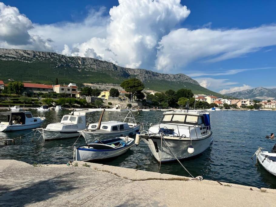 Apartment Kalliope, 200M Sea Kaštela Buitenkant foto
